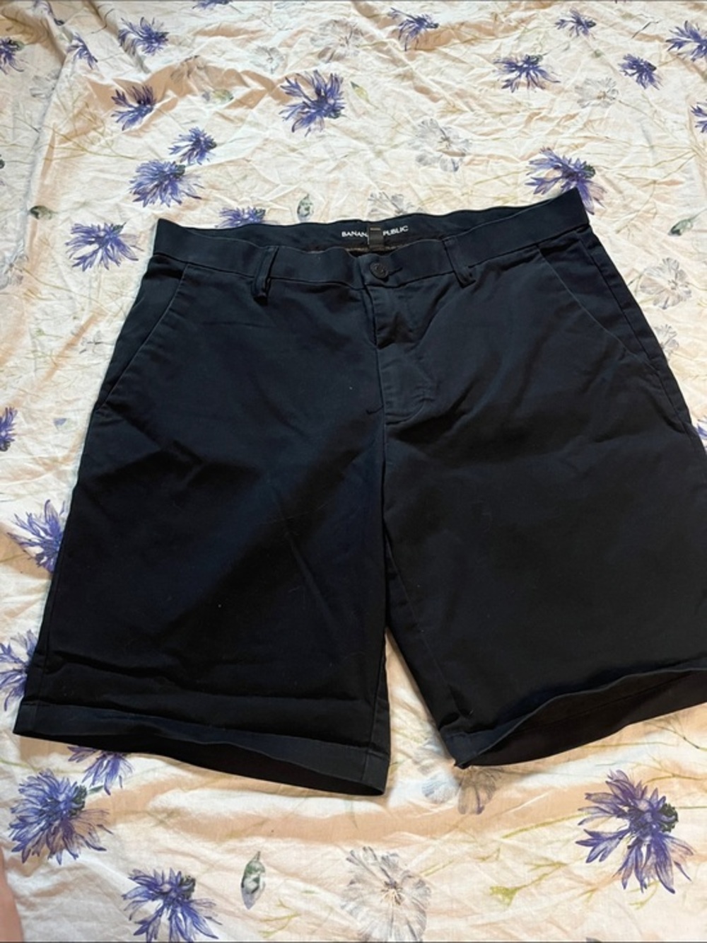 Banana Republic Men's Navy-Black Flat Front Chino Shorts